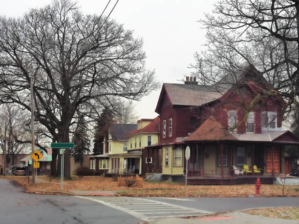 istock city neighborhood 1083736450