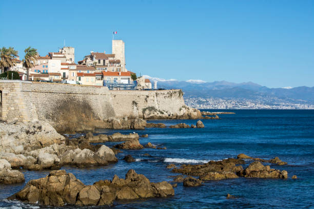 istock Antibes view od old town 1083828130