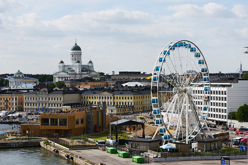 The Ferris wheel in the city