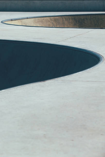 istock Urban skate park bowl detail 1083835856