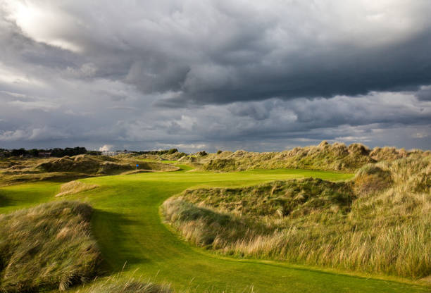 links golf course i irland - golf course bildbanksfoton och bilder