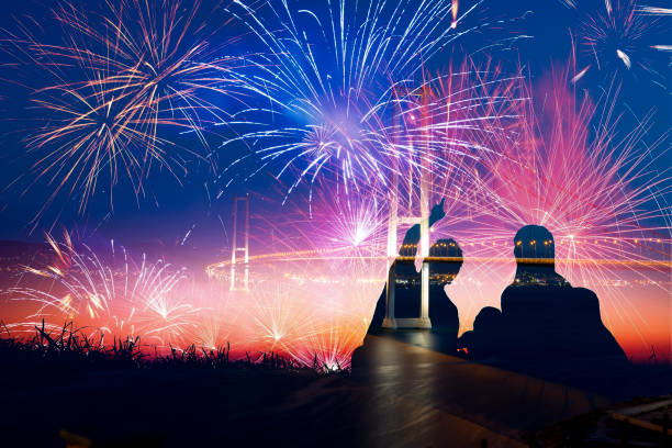 istock Osmangazi Bridge New Year Fireworks Show 1083987748