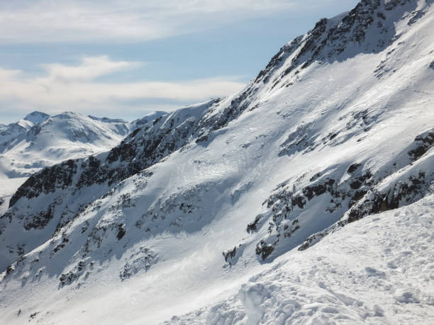 istock Winter view from Todorka peak, Pirin Mountain, Bulgaria 1083998932