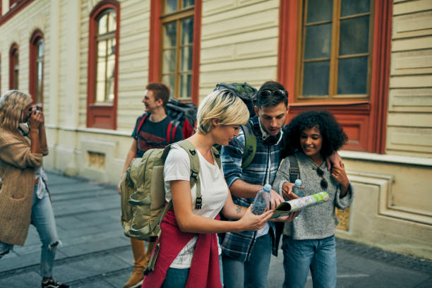 istock Millennial's Friends Visit Foreign City 1084076252