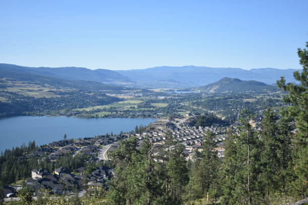 istock British Columbia - Kelowna & Area 1084132124