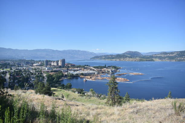 istock British Columbia - Kelowna & Area 1084133304