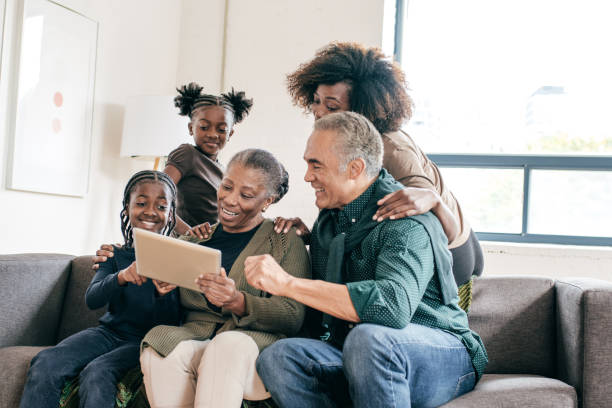 istock Family digital traditions 1084167242