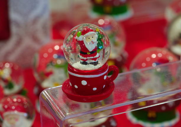 istock Christmas santa claus gift 1084238822