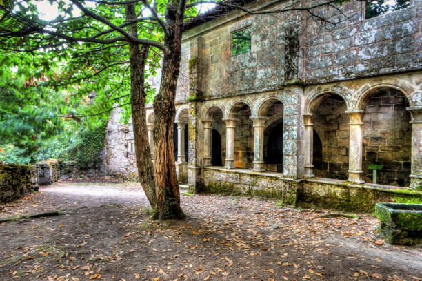 istock Santa Cristina de Ribas de Sil 1084301484