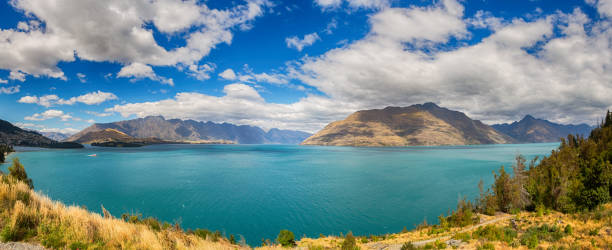 istock Lake Wakatipu between Queentown and Glenorchy 1084417296