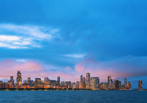istock Downtown Chicago cityscape skyline 1084586948