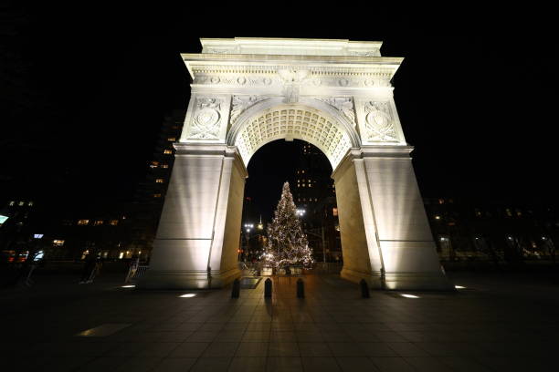 istock It's beginning to look like Christmas in the Big Apple 1084696712