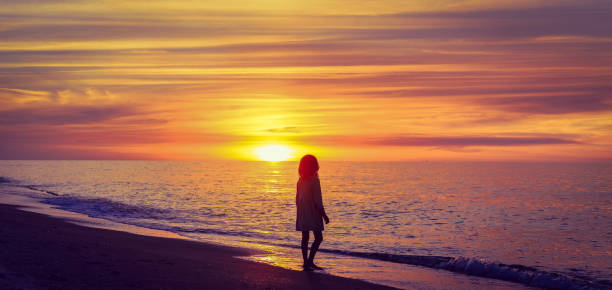 istock Sunset and Childhood 1084731854