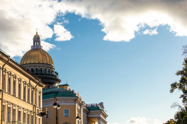 istock Saint Petersburg architecture wall facade 1084795412