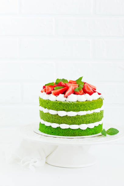 istock Cake with spinach, cream and strawberries. Valentine's Day. 1084828646