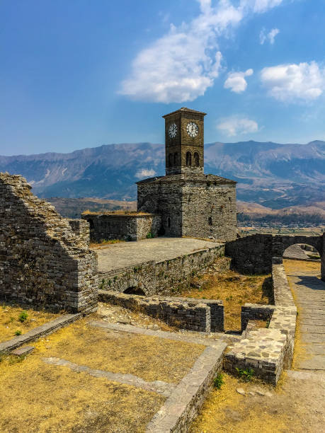 castello di argirocastro in albania / patrimonio mondiale dell'unesco - asllani foto e immagini stock
