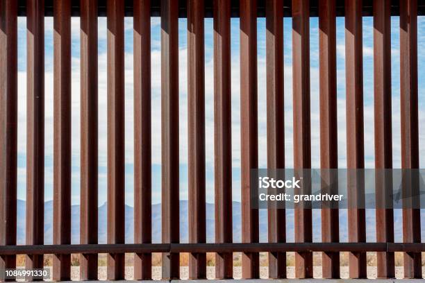 The Border Wall Along The Texas And Mexico Border Stock Photo - Download Image Now - International Border Barrier, Geographical Border, USA