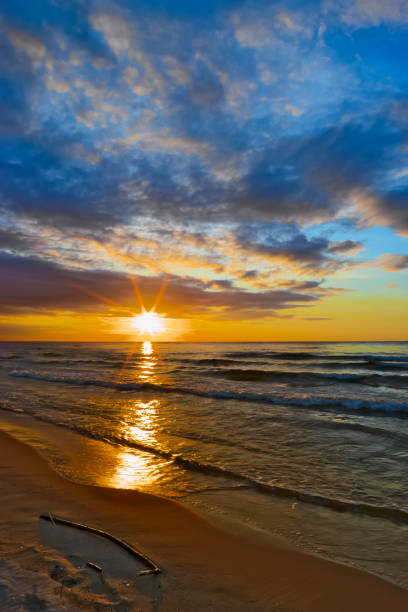 istock Seascape with mystical sunset over Baltic sea. 1085038826