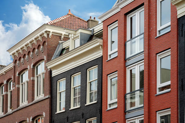 Street with historical houses in residential district Kralingen in Rotterdam in the Netherlands