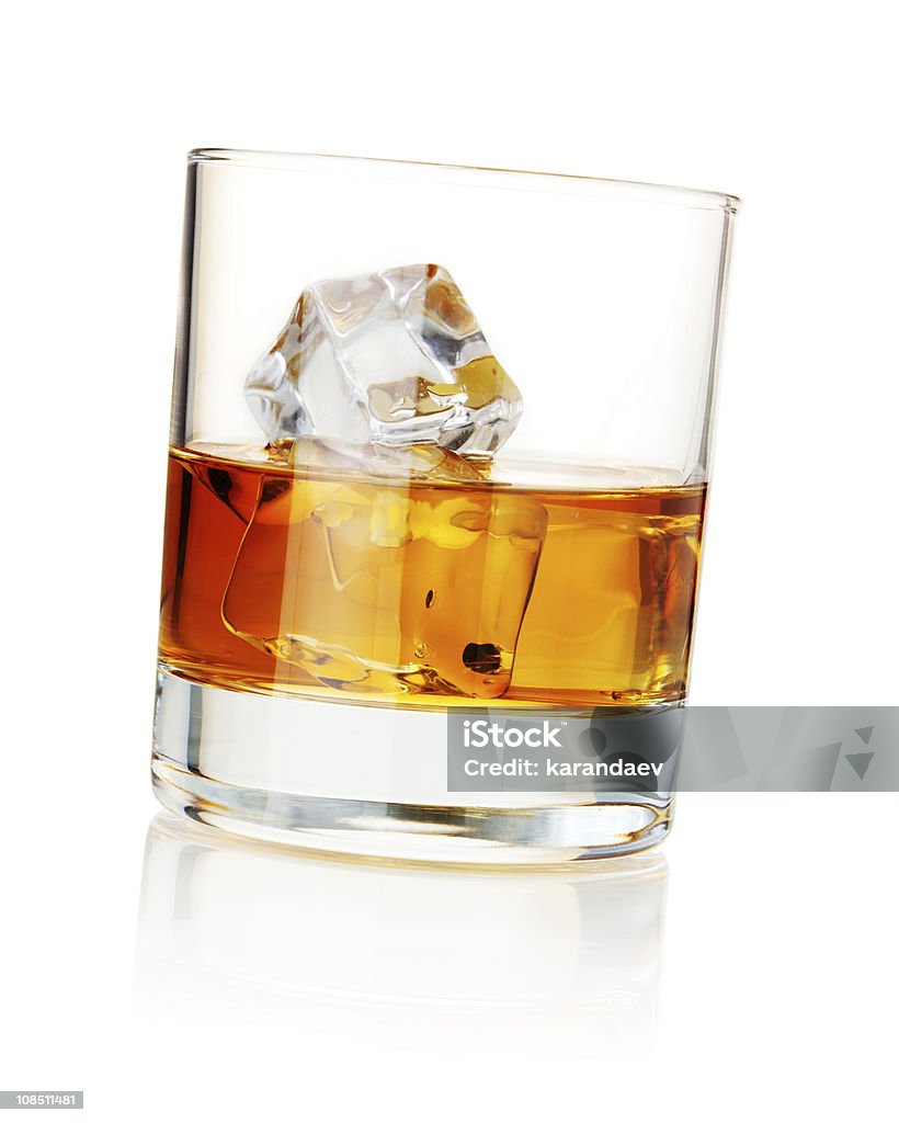 Whiskey mit ice cubes - Lizenzfrei Cocktail Stock-Foto