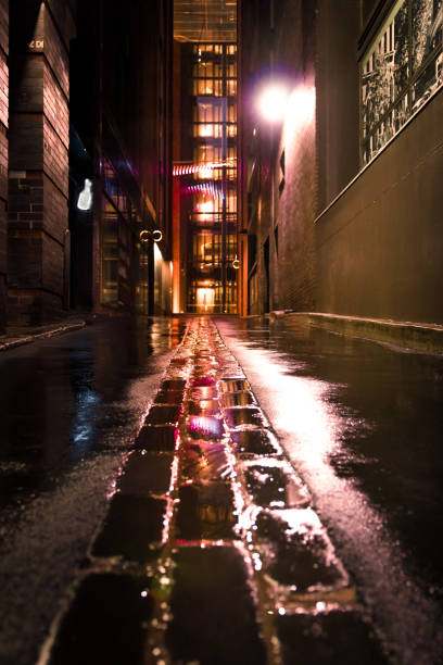 istock Urban alley way 1085169022