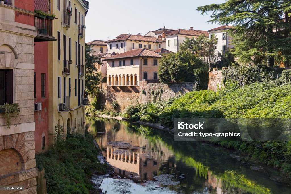 Teil von Vicenza. Vicenza ist eine lebendige und weltoffene Stadt mit einer reichen Geschichte und Kultur - Lizenzfrei Alt Stock-Foto