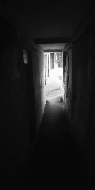 istock Light At The End Of A Alley 1085232630