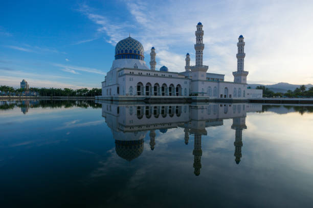 istock Kota Kinabalu City Mosque Sabah 1085274466