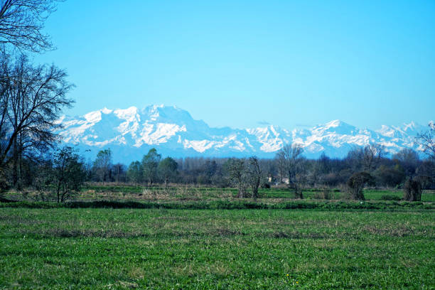 istock Mountain Sight Landscape and green field 1085327152