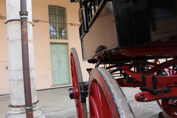 istock Horse-drawn carriage, vintage 1085356540
