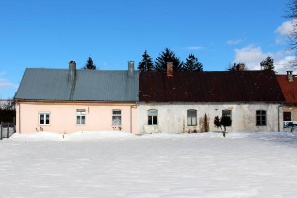 istock Attached suburban houses contrast between new and old 1085449844