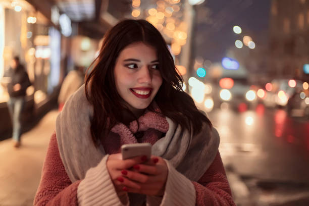 istock Funny communication at night in the city 1085597818