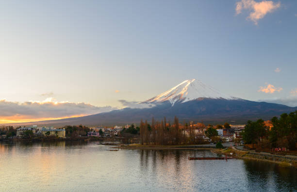 istock Landscape of Fuji Mountain at Lake Kawaguchiko 1085640098