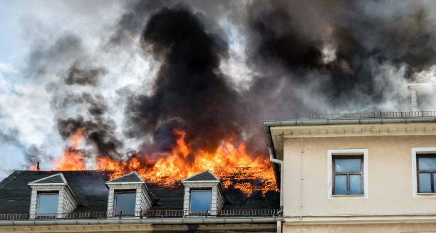 istock House fire in the roof truss 1085702948