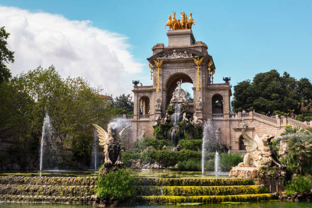 istock Barcelona, Parc de la Ciutadella. 1085757326