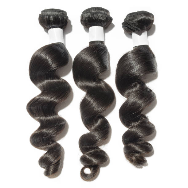 loose wavy spiral black human hair weaves extensions bundles - bundle imagens e fotografias de stock