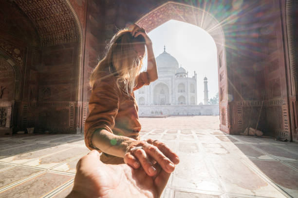 istock Follow me to India 1085852104