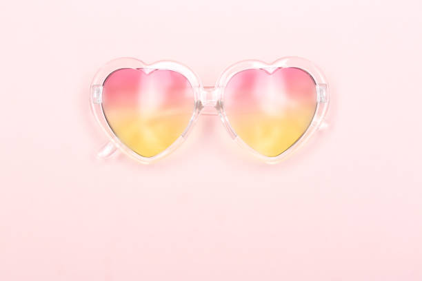istock Heart shaped sunglasses 1085917602