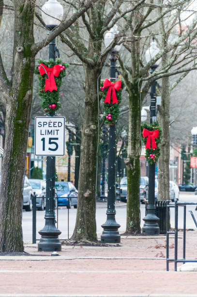 istock Christmas Decorations in Fayetteville 1085957464