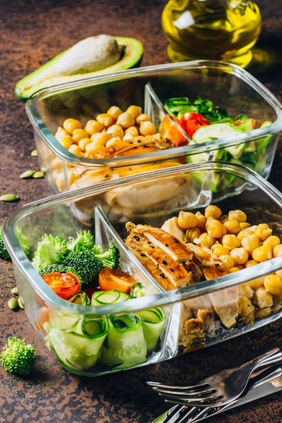 istock Healthy meal prep containers chicken and fresh vegetables. 1085967428