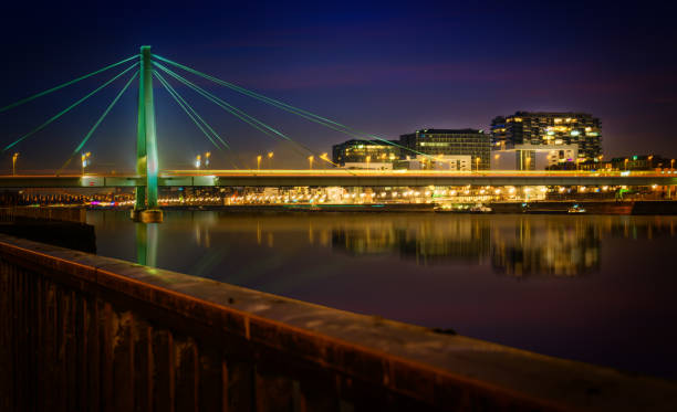 istock crane towers in cologne at night 1086000324