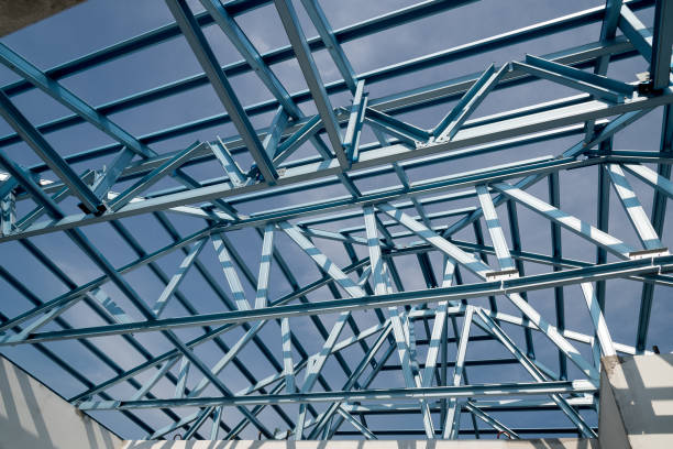 istock Structure of steel roof frame for building construction. 1086003606