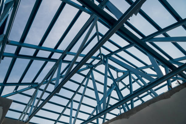 istock Structure of steel roof frame for building construction. 1086003614