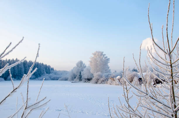 istock Landscape photo, frozen lake 1086023116