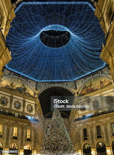 Galleria Vittorio Emanuele Ii Christmas Tree Milan Stock Photo - Download Image Now