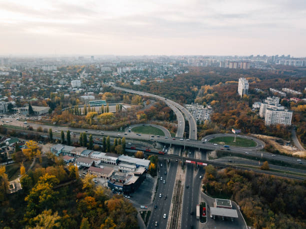 istock Large transport junction in Voronezh, aerial view 1086081288