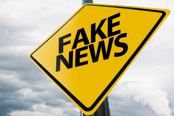istock FAKE NEWS / Warning sign concept (Click for more) 1086123546