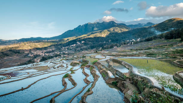 istock Evening time at Yunayang - China 1086236862