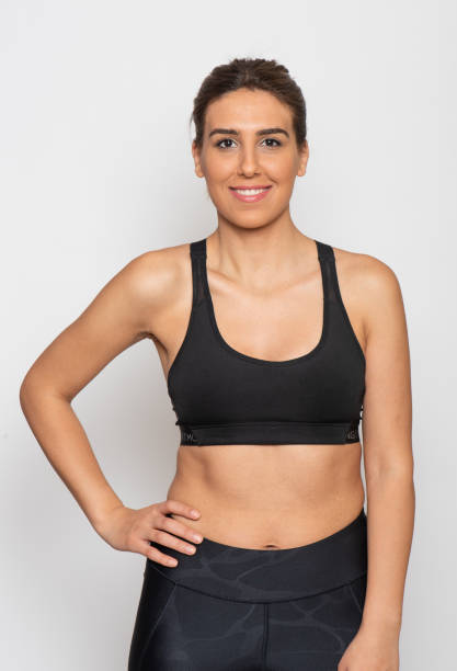 istock Beautiful young jogging woman 1086285976