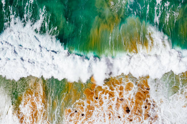 istock Aerial view of ocean waves 1086302626